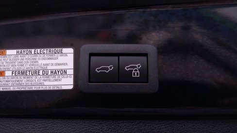 Used 2024 Toyota Corolla Cross XLE image 11