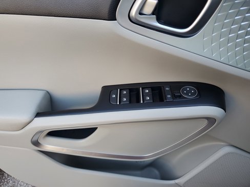 Certified 2023 Kia Soul LX image 15