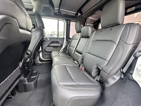 New 2025 Jeep Wrangler Sahara image 25