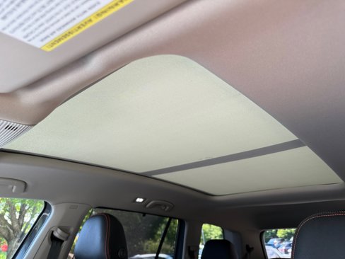 New 2025 Volkswagen Atlas Peak Edition SE image 21