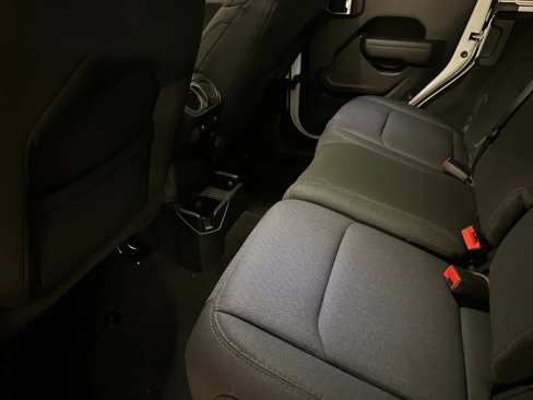 Certified 2022 Jeep Wrangler Unlimited Sport image 11