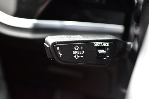 Used 2025 Audi Q3 2.0T Premium image 24