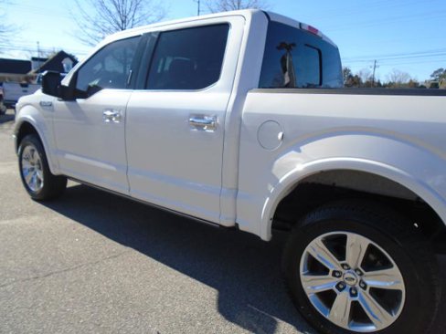 Used 2018 Ford F150 Platinum w/ Equipment Group 701A Luxury image 12