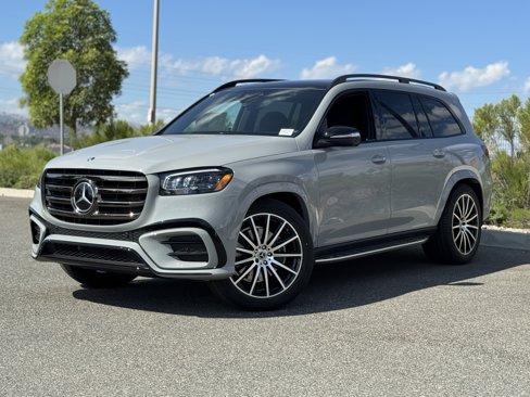 New 2026 Mercedes-Benz GLS 580 4MATIC image 2