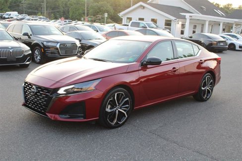 Used 2024 Nissan Altima 2.5 SR image 4
