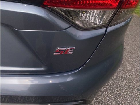 Used 2020 Toyota Corolla SE image 37