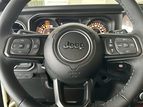 New 2025 Jeep Wrangler Unlimited Rubicon image 23