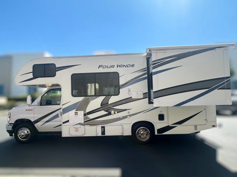 Used 2022 Ford E-350 and Econoline 350 Super Duty w/ Motorhome Prep Package image 11