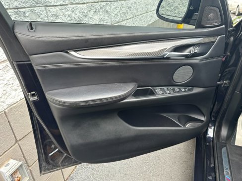 Used 2018 BMW X6 M image 20
