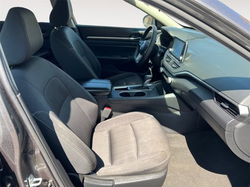 Used 2022 Nissan Altima 2.5 SV image 15
