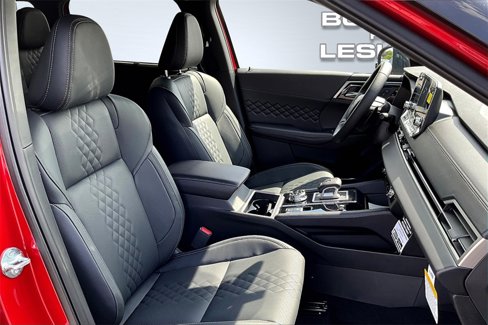 New 2025 Mitsubishi Outlander SEL Black Edition image 8