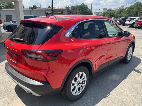 Used 2024 Ford Escape Active image 8