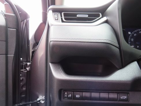 Certified 2025 Toyota RAV4 XLE Premium image 33