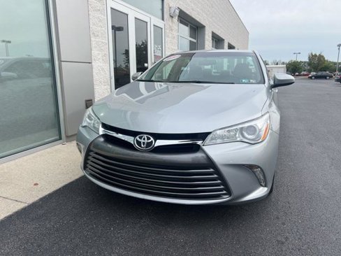 Certified 2017 Toyota Camry XLE image 2