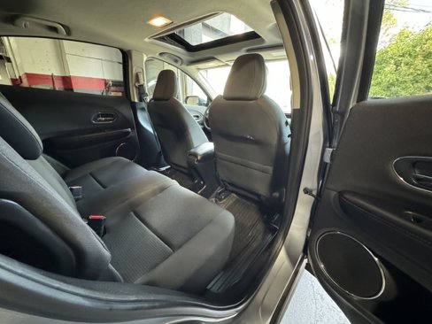 Used 2020 Honda HR-V EX image 18