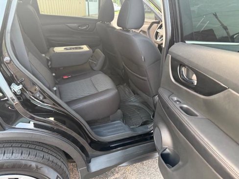 Used 2017 Nissan Rogue S image 18