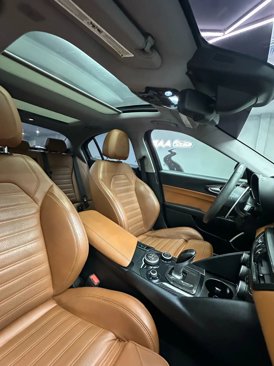 Used 2018 Alfa Romeo Giulia Ti Sport w/ Quick Order Package 22U Sport image 39