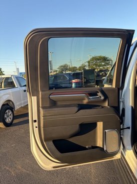 Used 2025 GMC Sierra 2500 Denali w/ Denali Reserve Package image 9