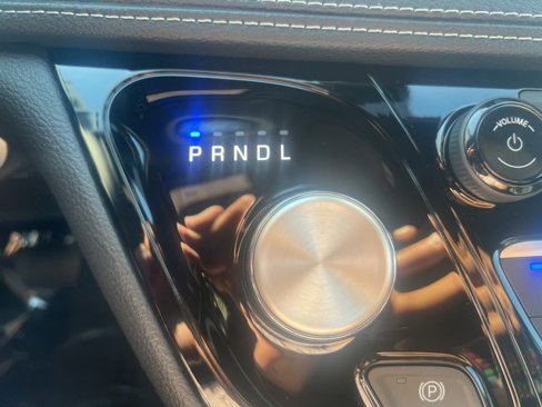 New 2026 Chrysler Pacifica Select image 11