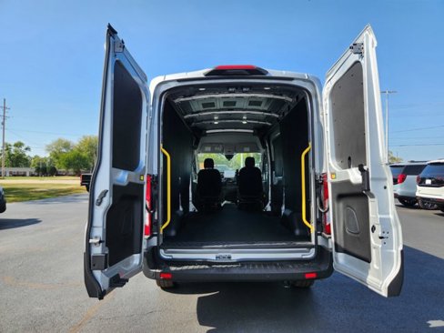 New 2026 Ford Transit 250 148 Medium Roof image 20