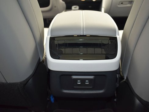 New 2026 INFINITI QX60 Luxe w/ Cargo Package image 18