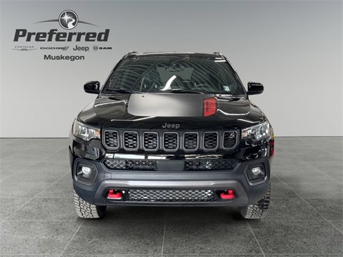 New 2026 Jeep Compass Trailhawk image 4