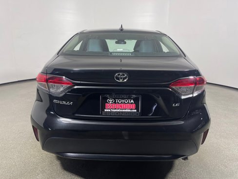 Certified 2022 Toyota Corolla LE image 4