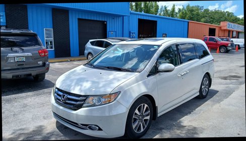 Used 2015 Honda Odyssey Touring Elite image 2
