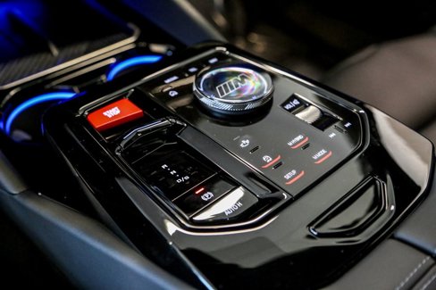New 2026 BMW M5 w/ Carbon Package image 17