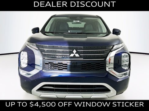 New 2024 Mitsubishi Outlander SE image 2