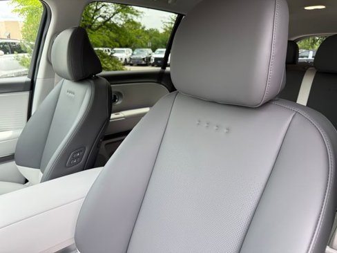 New 2026 Hyundai Ioniq 9 SEL image 9