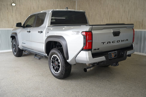 Used 2025 Toyota Tacoma TRD Off-Road image 7