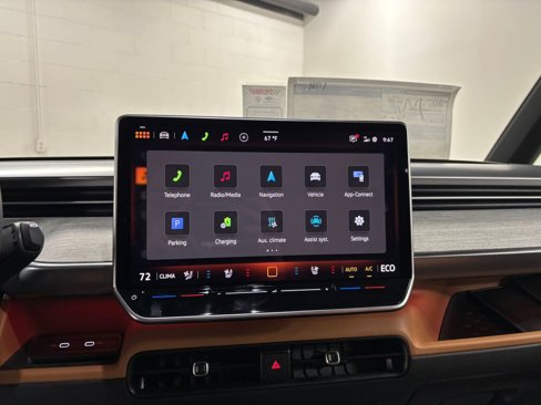 New 2025 Volkswagen ID. Buzz Pro S Plus image 16