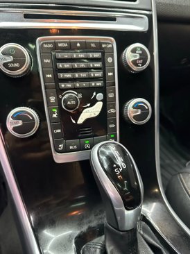 Used 2016 Volvo XC60 T5 Premier w/ Proximity Package image 22