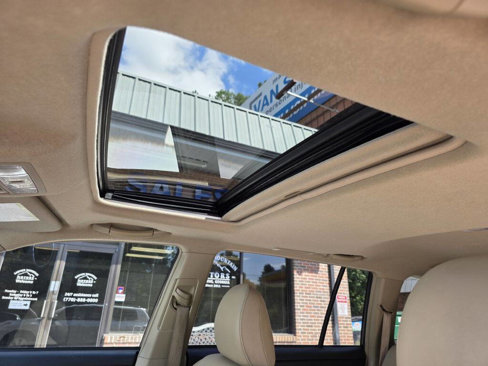Used 2012 Toyota Highlander FWD image 11