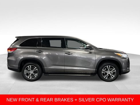Certified 2018 Toyota Highlander LE image 6