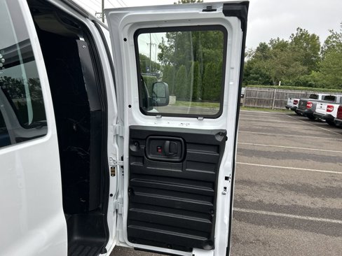 Used 2023 GMC Savana 2500 w/ Driver Convenience Package image 6
