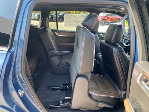 New 2026 GMC Acadia Denali Ultimate w/ LPO, Floor Liner Package image 67