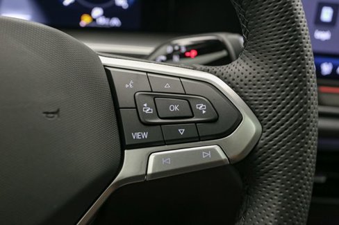 New 2025 Volkswagen Tiguan SE R-Line image 26
