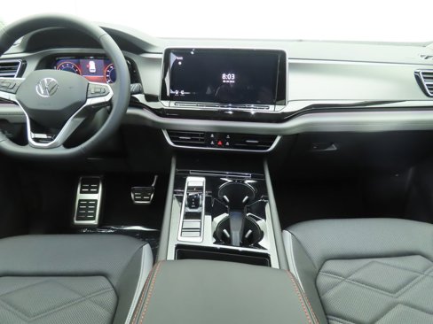 New 2026 Volkswagen Atlas Peak Edition image 14