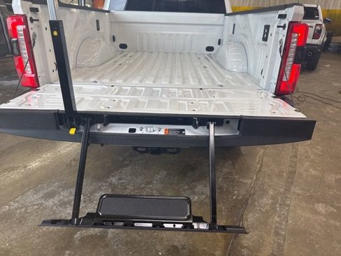 New 2025 Ford F350 Lariat w/ FX4 Off-Road Package image 21
