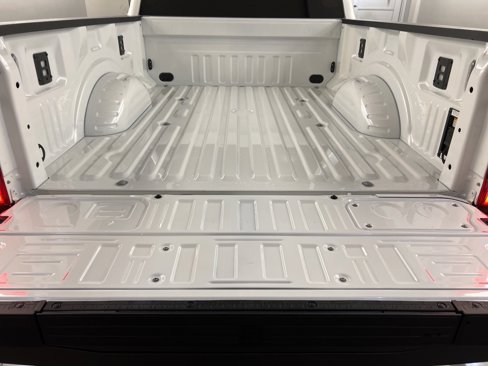 New 2025 Ford F250 Platinum image 40