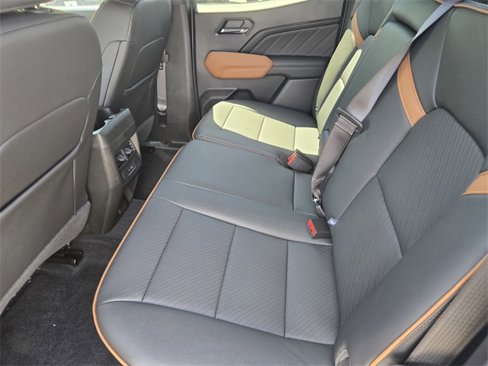 New 2026 GMC Canyon AT4 w/ AT4 Premium Package image 15