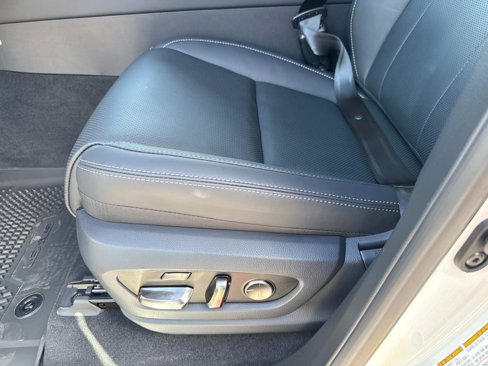 New 2025 Lexus LX 600 4WD w/ Luxury Package image 19