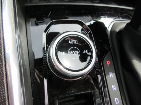 New 2025 GMC Canyon Elevation w/ Convenience Package image 20