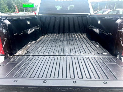 Used 2024 Toyota Tacoma SR5 image 18