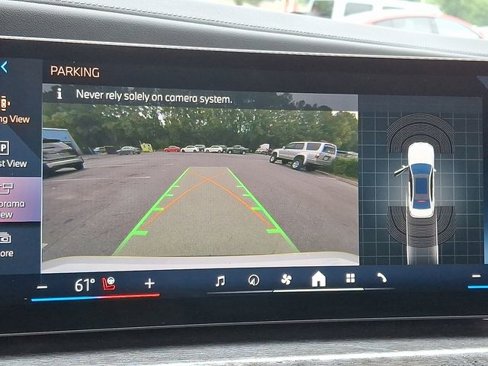 Used 2025 BMW 740i xDrive image 20