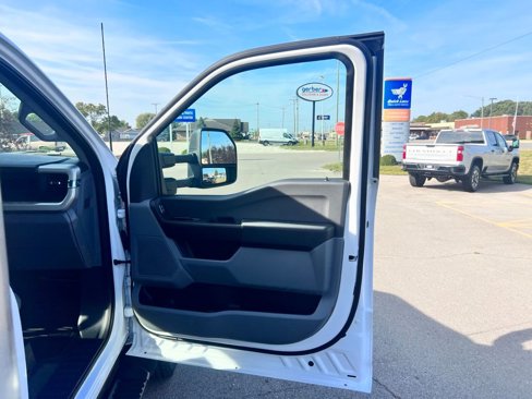 Used 2024 Ford F550 2WD Regular Cab Super Duty image 27