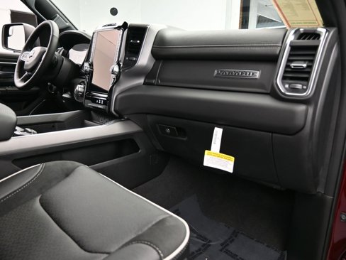 Used 2025 RAM 1500 Laramie image 45