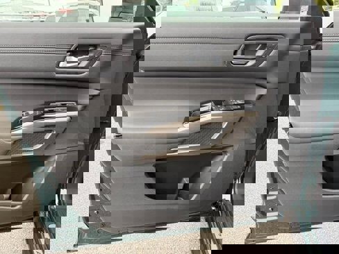 New 2025 Nissan Pathfinder Platinum w/ Cargo Package image 10